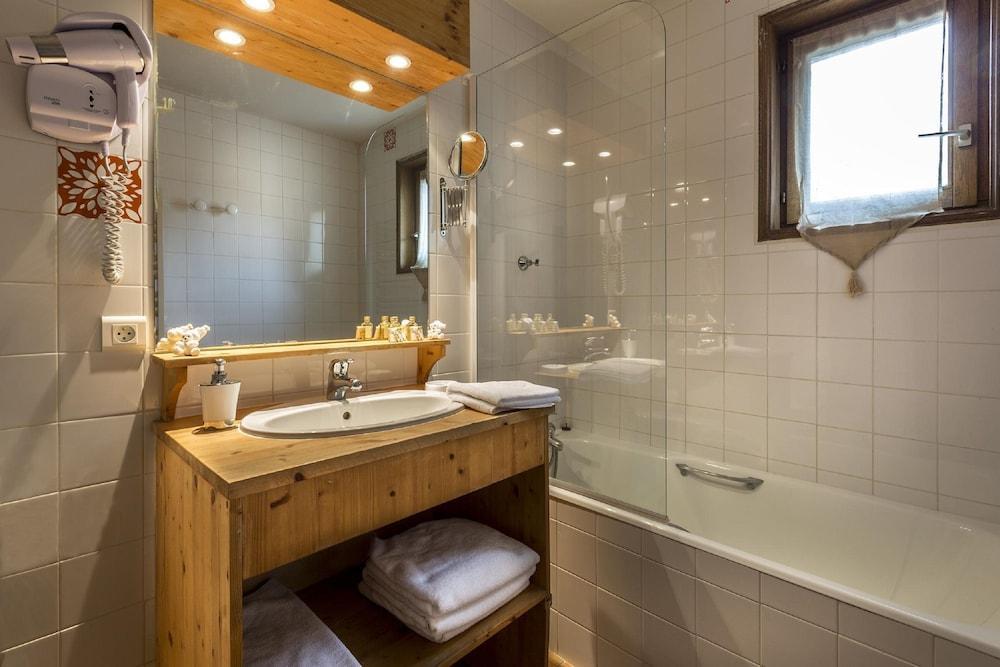 Madame Vacances Résidence Alpina 4*